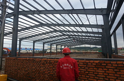 维多利亚老品牌vic(集团)官方网站