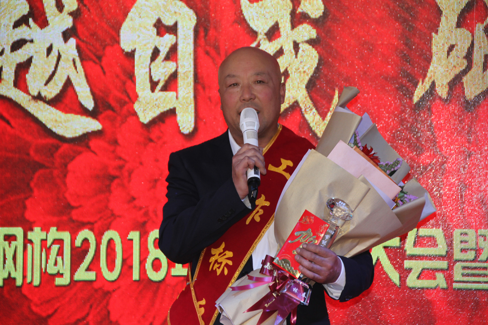 维多利亚老品牌vic(集团)官方网站