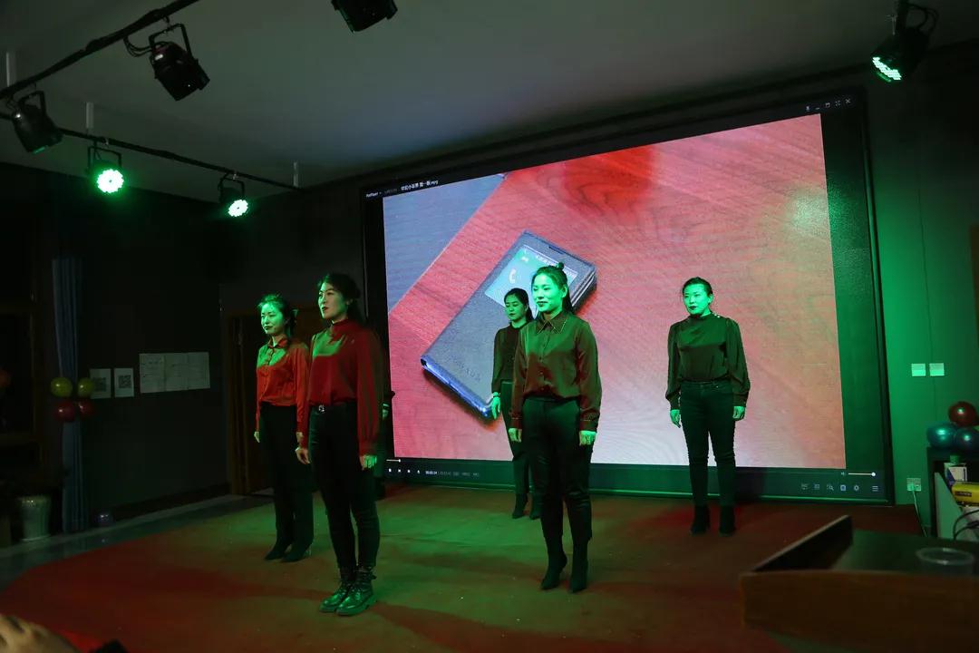 维多利亚老品牌vic(集团)官方网站