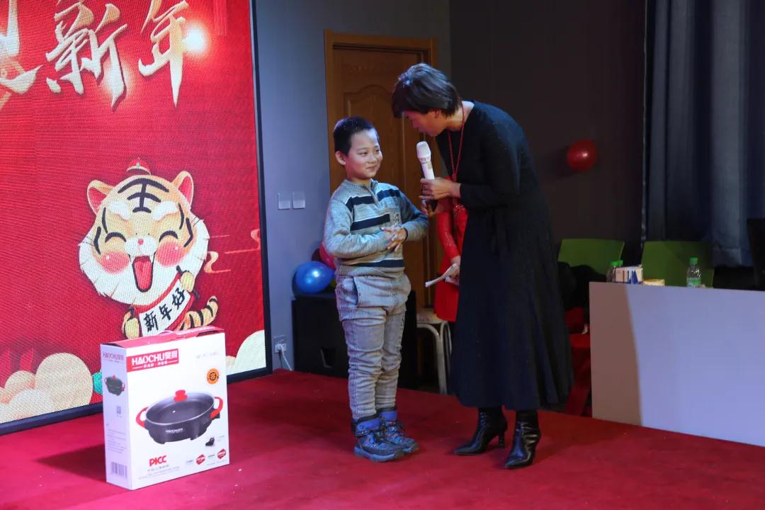 维多利亚老品牌vic(集团)官方网站